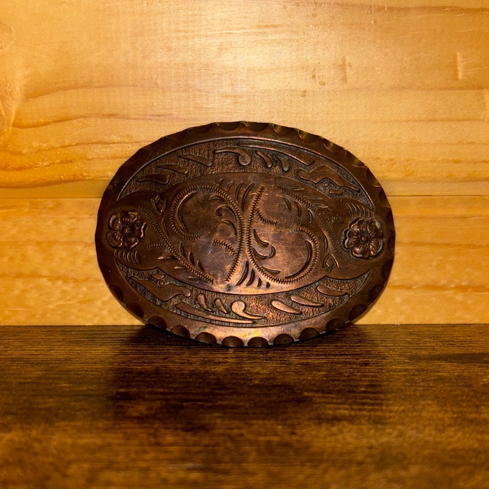 Women’s belt buckle